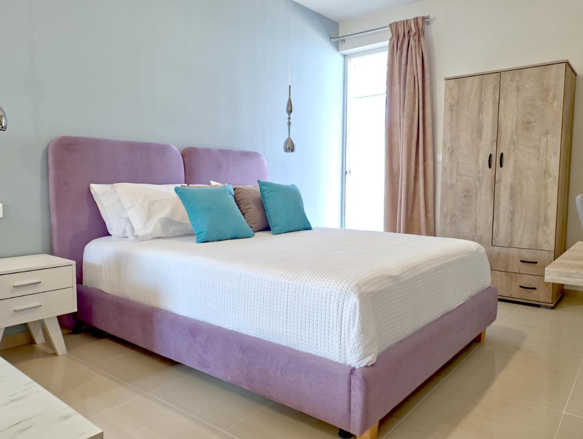 Epipleon Luxury Suites -104- Δωμάτιο 35Τμ Με Βεράντα 35Τμ Μπροστά Στη Θάλασσα Návpaktosz Kültér fotó