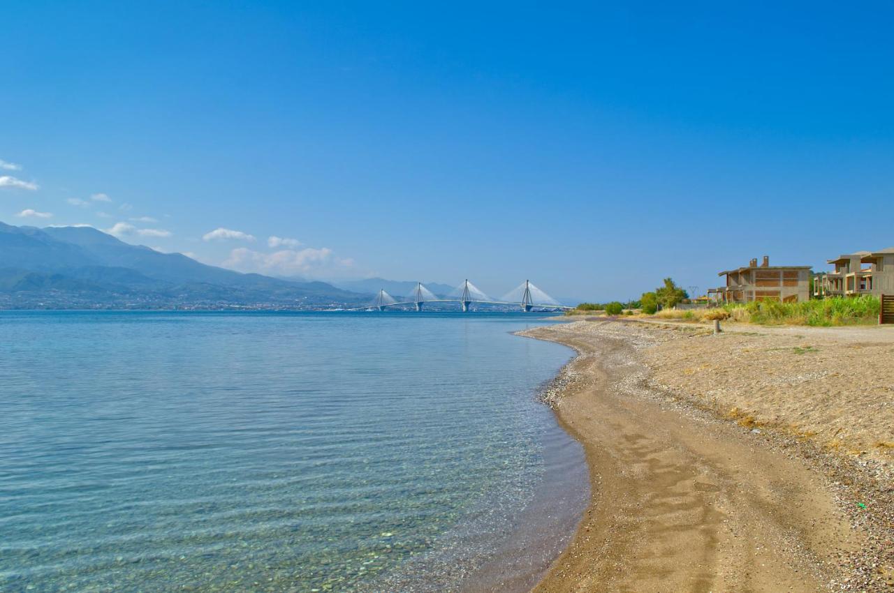 Epipleon Luxury Suites -104- Δωμάτιο 35Τμ Με Βεράντα 35Τμ Μπροστά Στη Θάλασσα Návpaktosz Kültér fotó